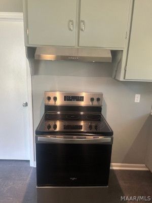 1209 Lynwood Drive