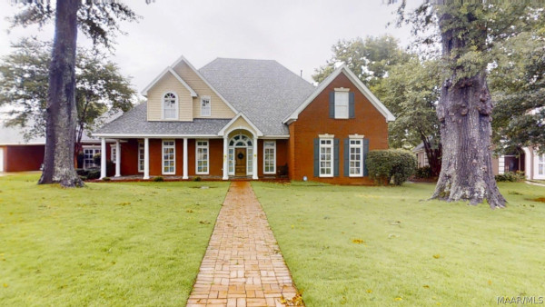 9249 Bridge Pointe .