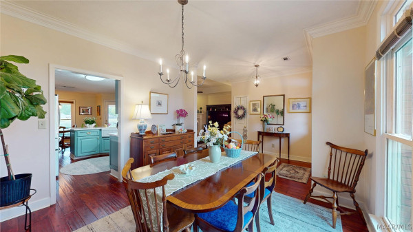 223 LAKESHORE Drive