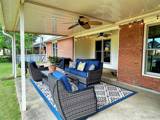 223 LAKESHORE Drive