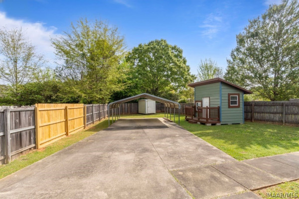 7233 Brampton Lane