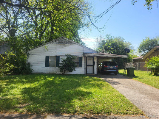2035 Potomac Avenue