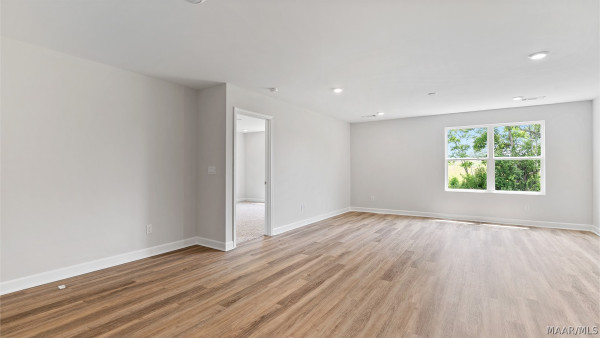 1031 Garden Lane