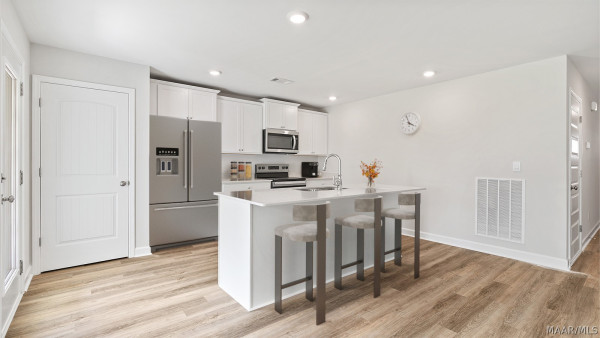 1031 Garden Lane
