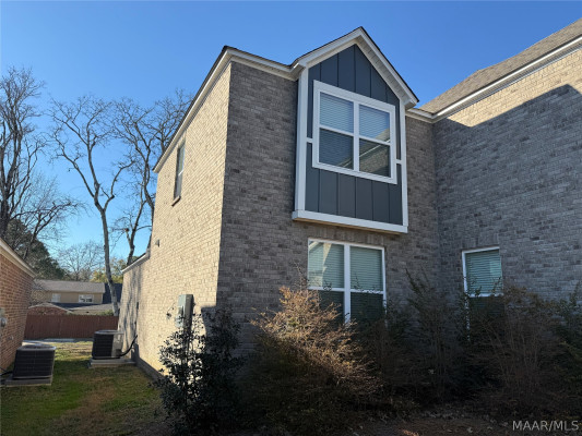 1632 Windsor Hill Lane