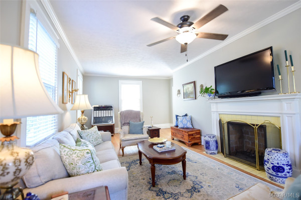 410 Thorn Place