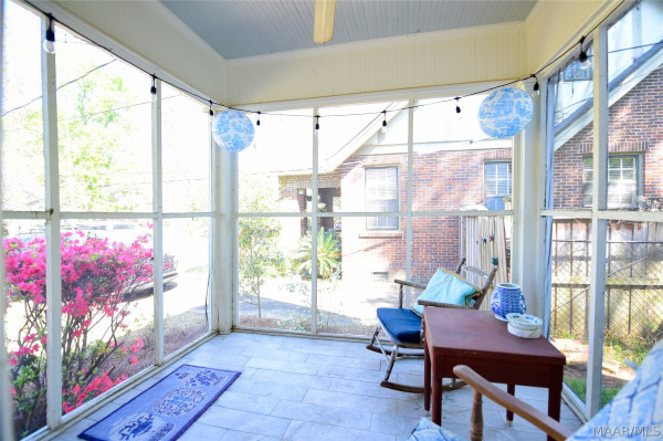 410 Thorn Place