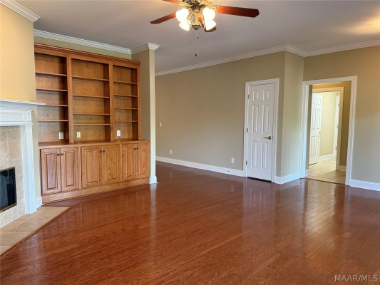 5548 Ash Grove Circle