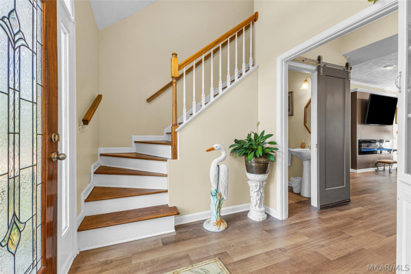 108 Cypress Creek Way