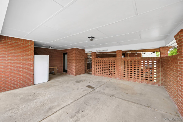 106 Shannon Court