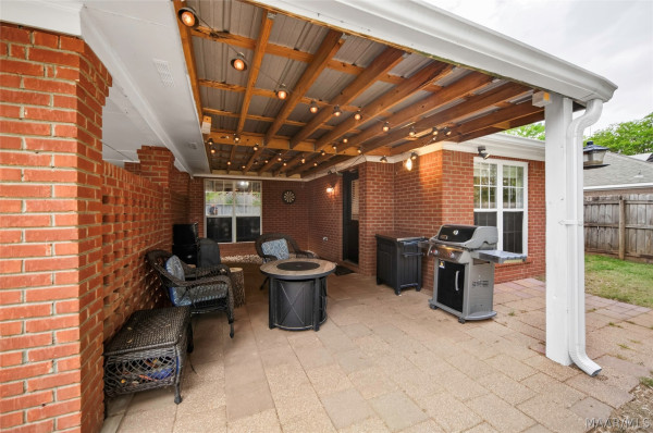 106 Shannon Court