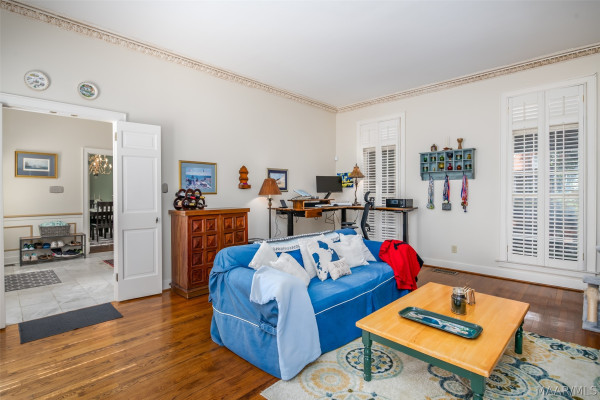 1029 Magnolia Curve