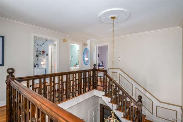 1029 Magnolia Curve