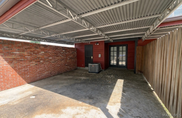 3914 Hickory Drive