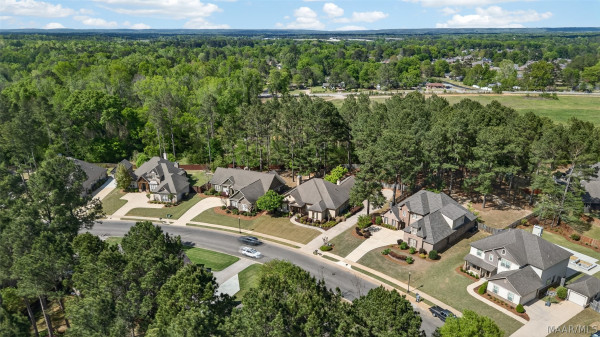 9512 Crescent Lodge Drive