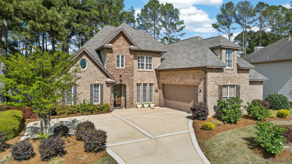 9512 Crescent Lodge Drive