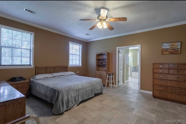 388 Sullivans Trace