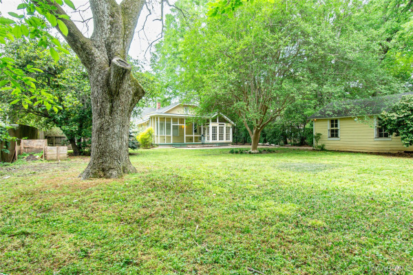 3211 Cloverdale Road