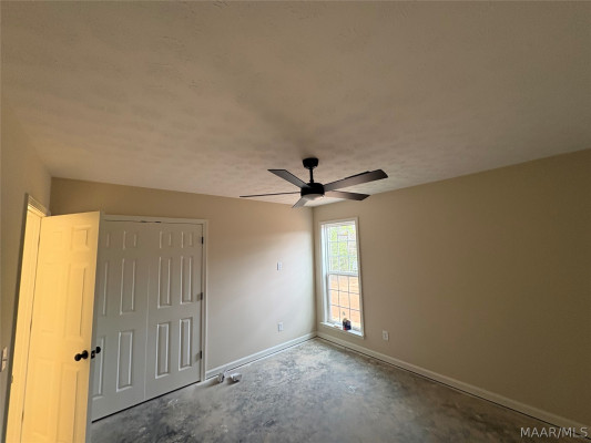 3177 Highway 82 . W
