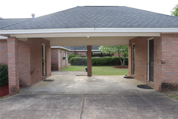 6025 MERIDIAN Lane