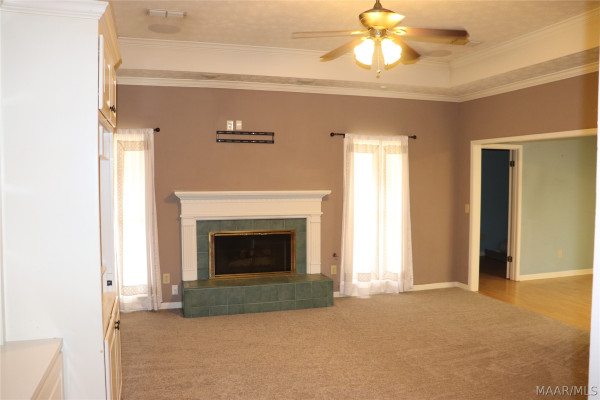 6025 MERIDIAN Lane