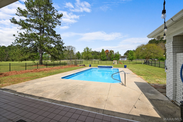 305 FOXCHASE Drive