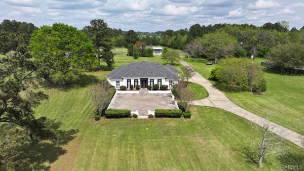 305 FOXCHASE Drive