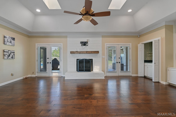 305 FOXCHASE Drive