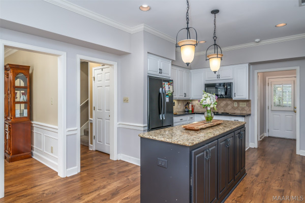7800 HALCYON FOREST Trail