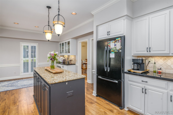 7800 HALCYON FOREST Trail