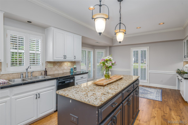 7800 HALCYON FOREST Trail