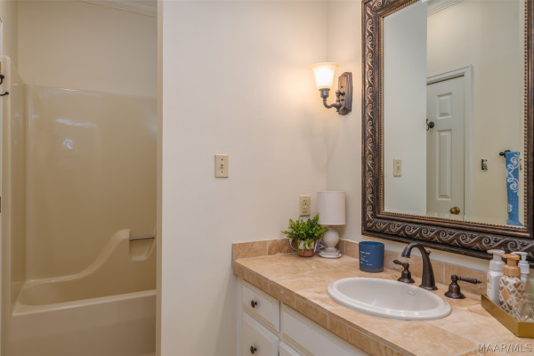 7800 HALCYON FOREST Trail