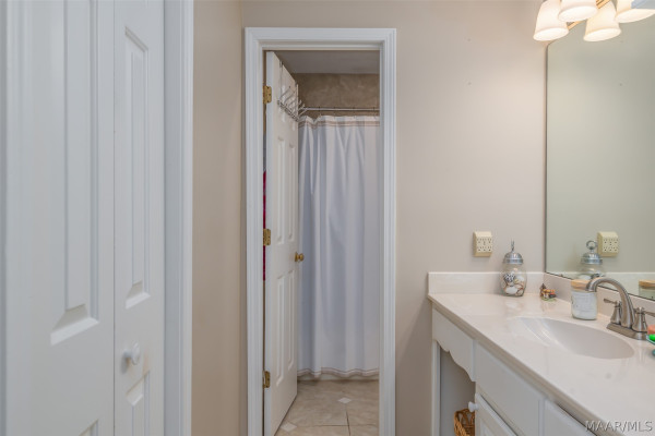 7800 HALCYON FOREST Trail