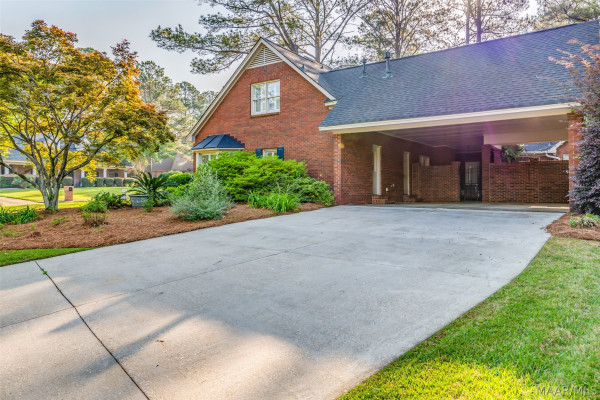 7800 HALCYON FOREST Trail