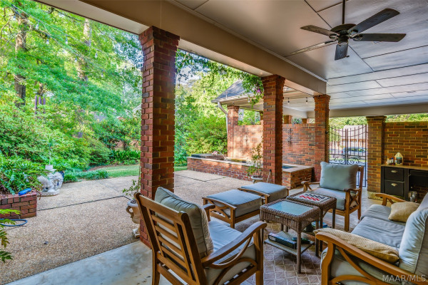 7800 HALCYON FOREST Trail