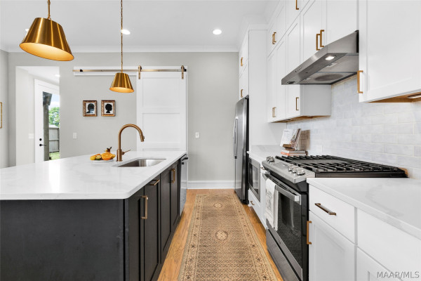 8511 Conduit Street