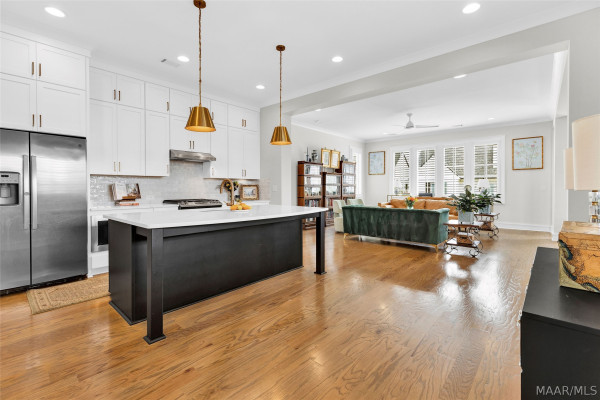 8511 Conduit Street
