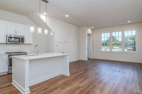 8404 Conduit Street