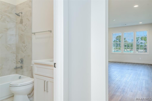 8404 Conduit Street