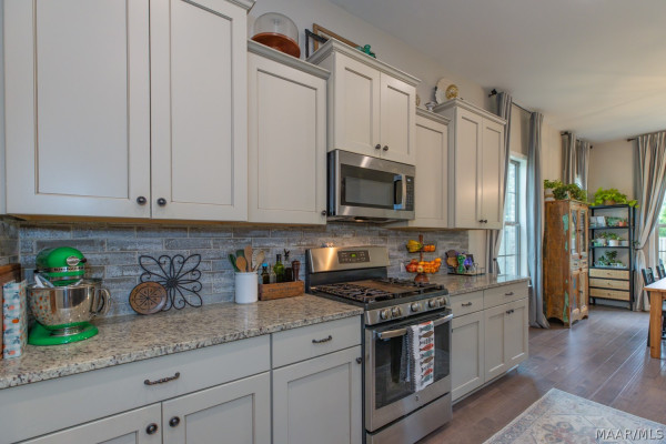 9403 Crescent Lodge Circle