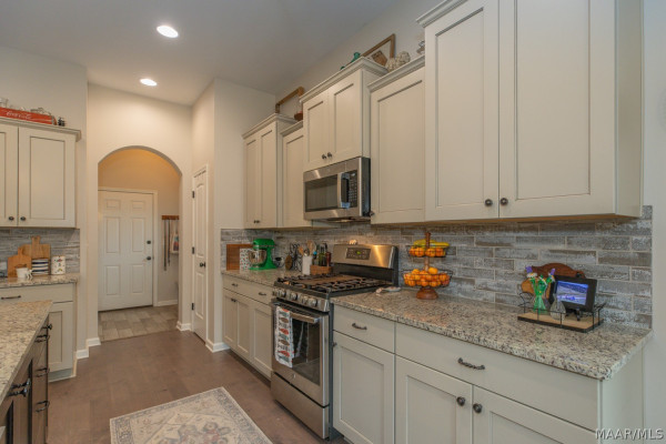 9403 Crescent Lodge Circle