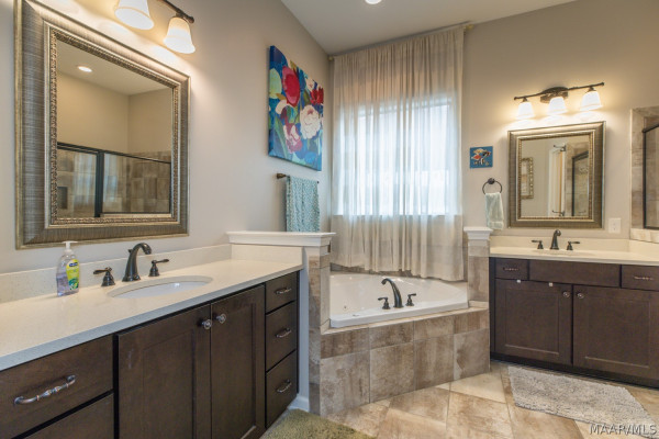 9403 Crescent Lodge Circle