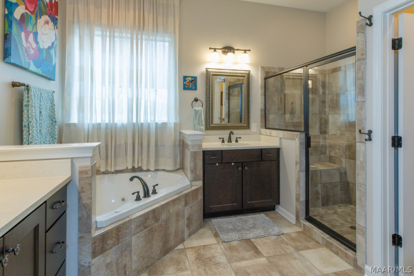 9403 Crescent Lodge Circle