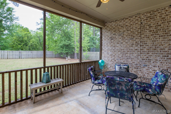 9403 Crescent Lodge Circle