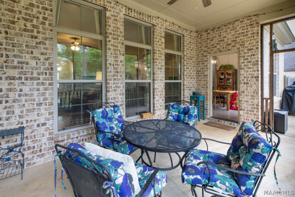 9403 Crescent Lodge Circle
