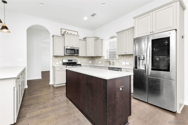 9290 CRESCENT LODGE Circle