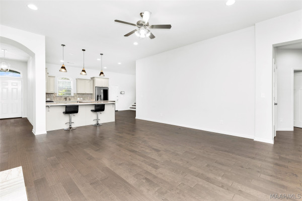 9290 CRESCENT LODGE Circle