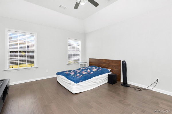 9290 CRESCENT LODGE Circle