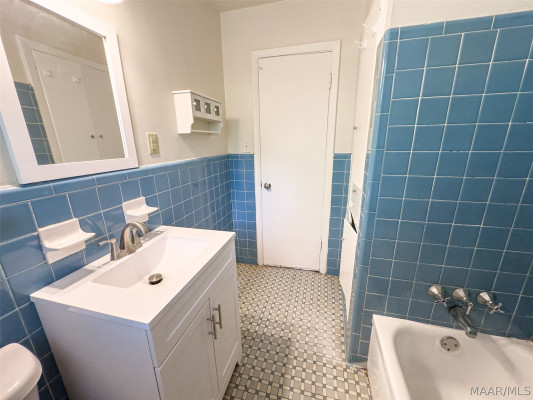 815 Perry Hill Road