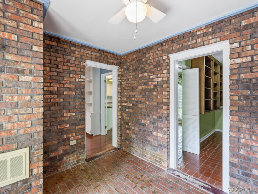 3621 Lancaster Lane